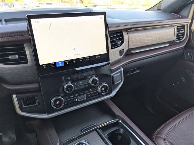 Used 2024 Ford Expedition Limited image 24