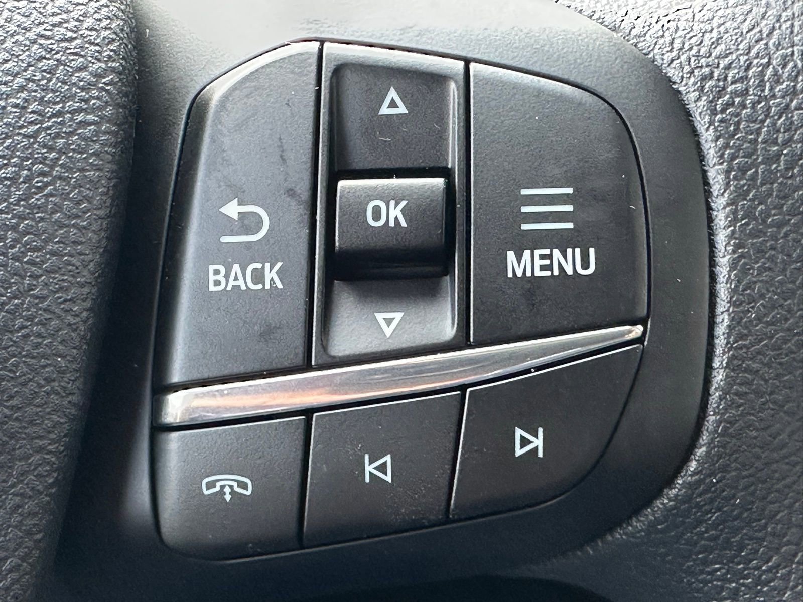 Used 2025 Ford Escape Active image 12