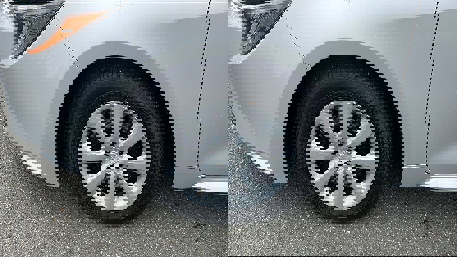 Used 2023 Toyota Corolla LE FWD image 8