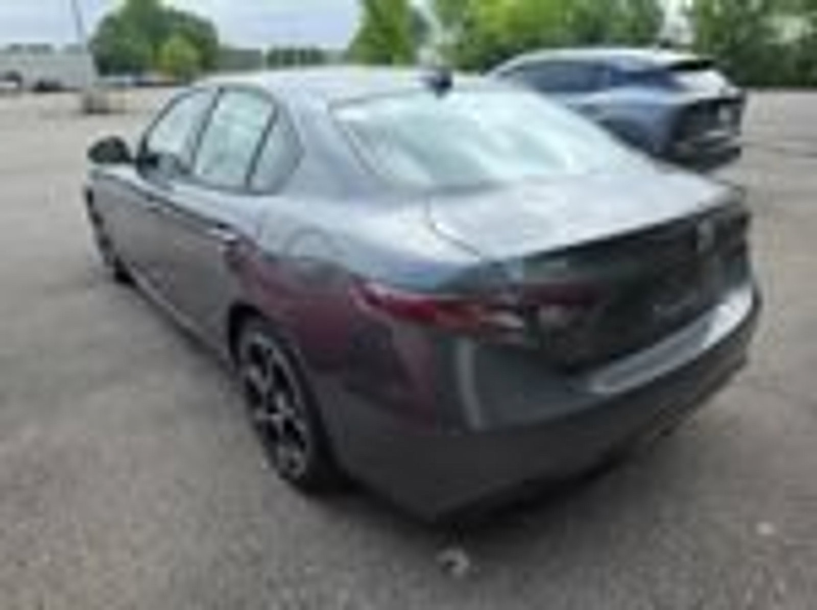 Used 2024 Alfa Romeo Giulia Veloce AWD/4WD image 4