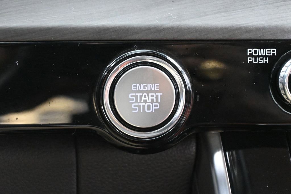 Used 2022 Kia Carnival SX FWD image 37
