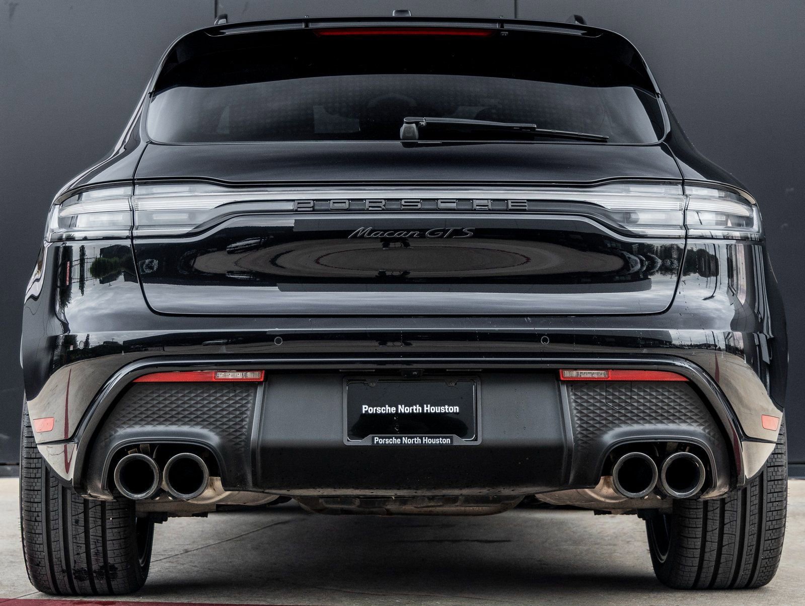 Used 2023 Porsche Macan GTS image 6