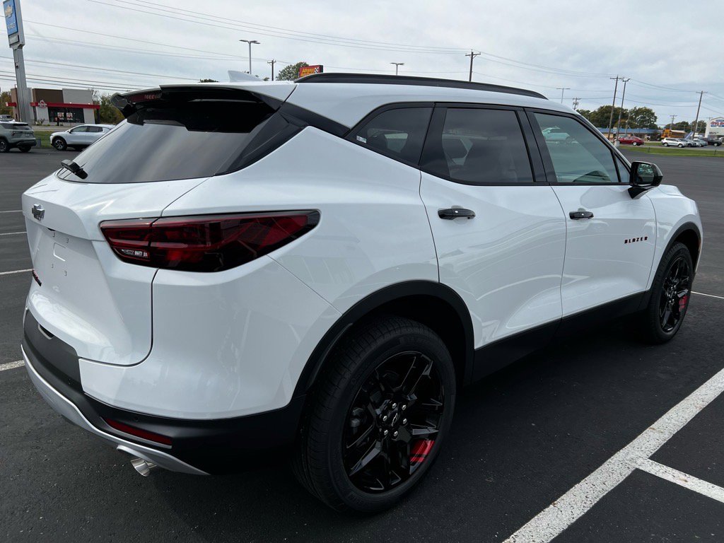New 2025 Chevrolet Blazer LT w/ Redline Edition image 5
