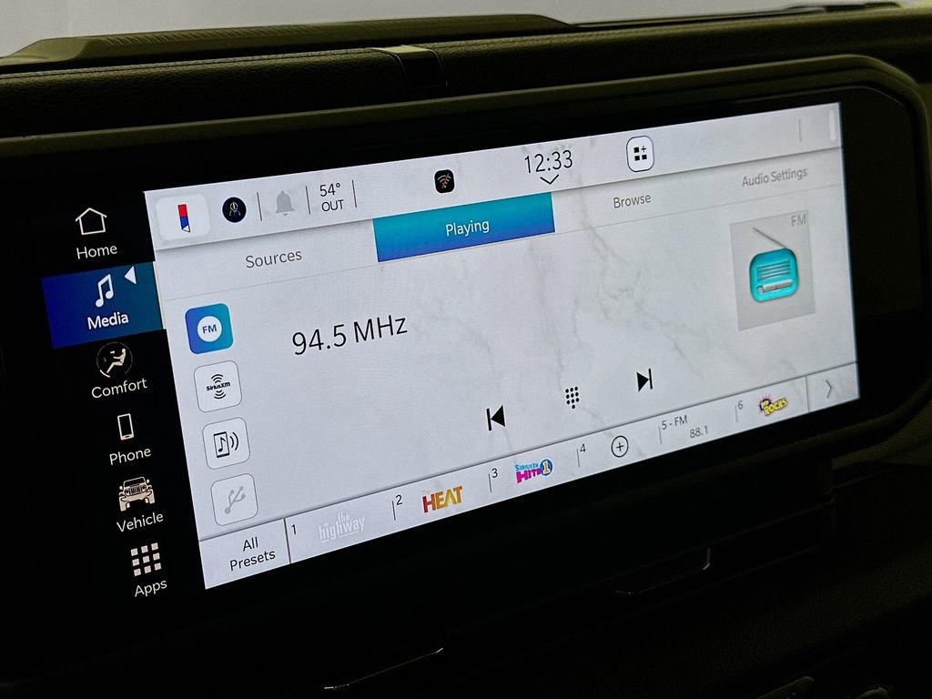 Certified 2024 Jeep Gladiator Sport image 24