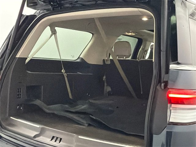 Used 2022 Lincoln Navigator L Reserve image 9