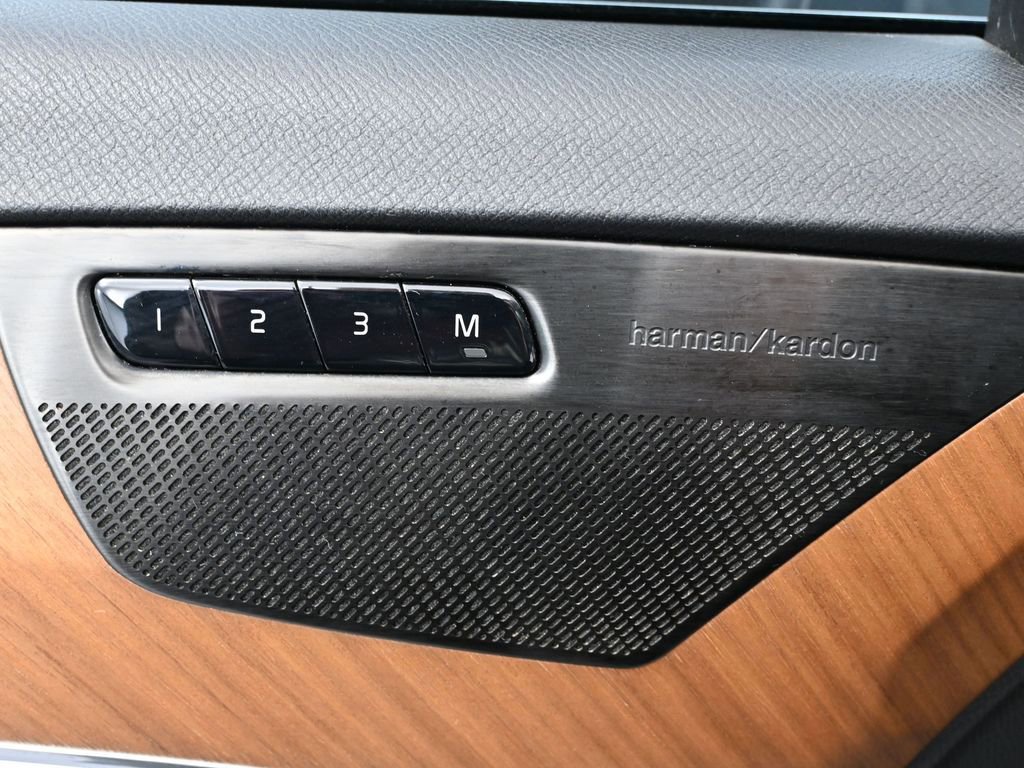 Used 2024 Volvo XC90 B5 Plus image 20