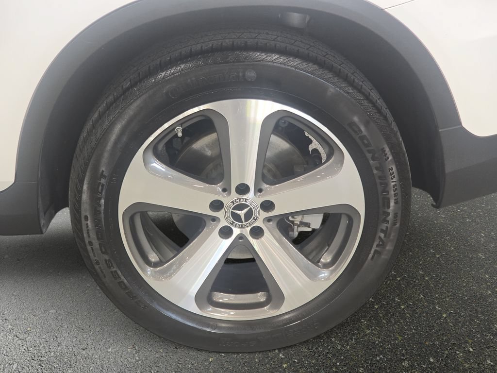 Used 2022 Mercedes-Benz GLC 300 image 32