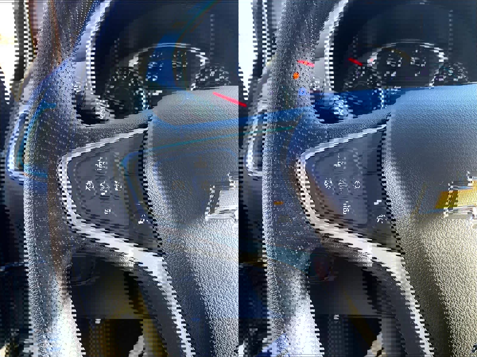 Used 2023 Chevrolet Equinox LS w/ LS Convenience Package image 22