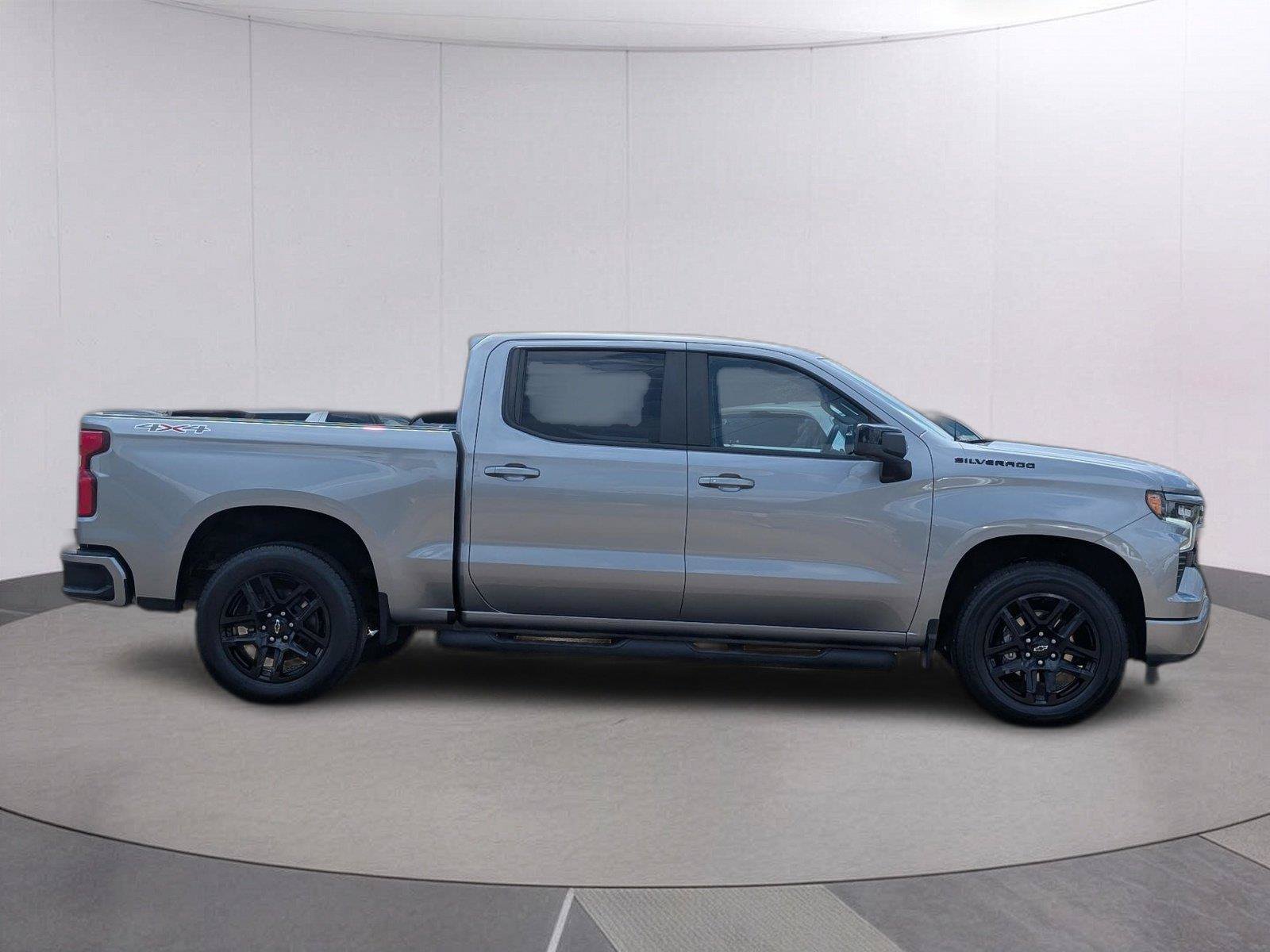 Used 2023 Chevrolet Silverado 1500 RST w/ Rally Edition AWD/4WD image 7