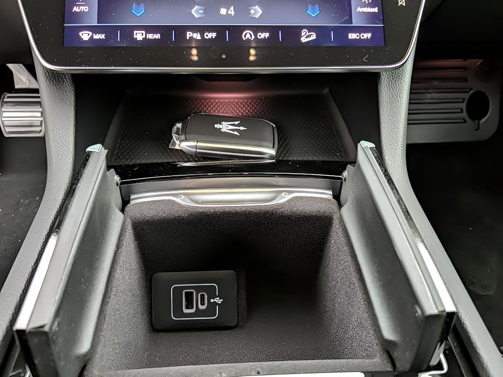 New 2023 Maserati Grecale GT image 25