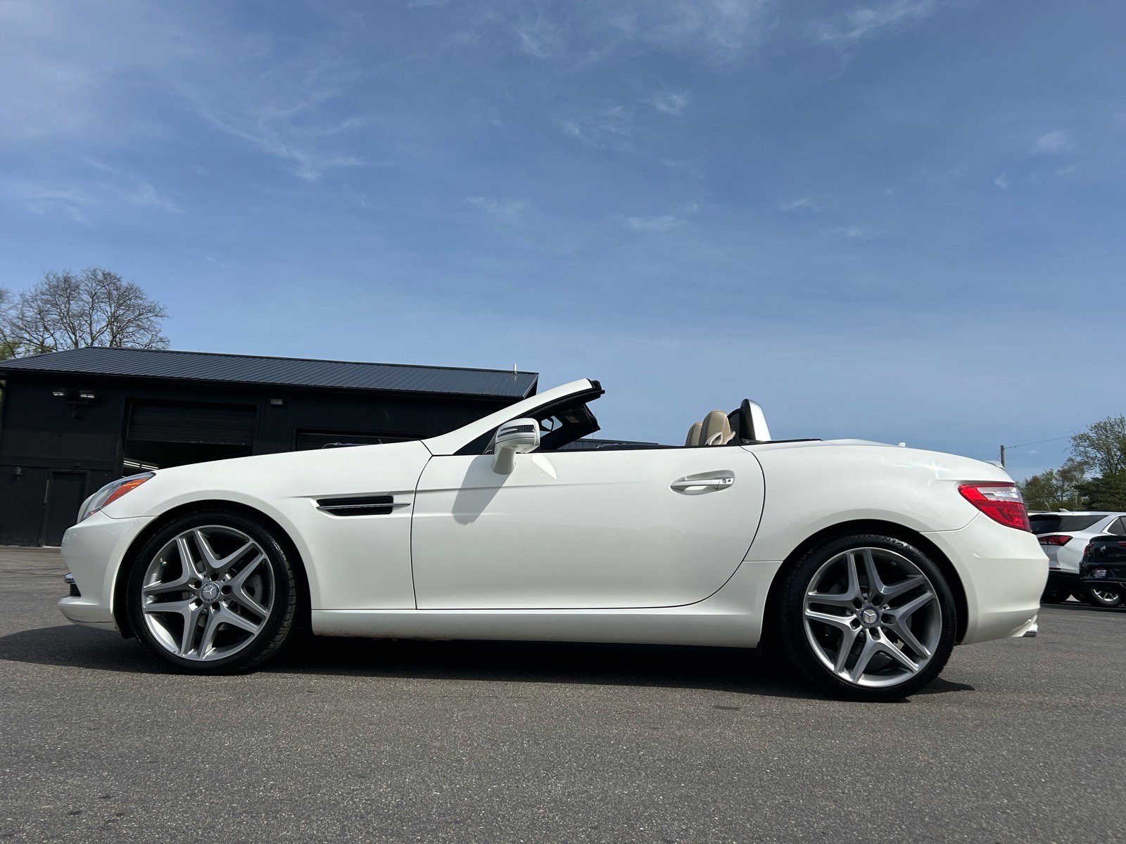 Used 2015 Mercedes-Benz SLK 250 image 18