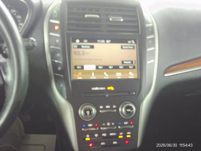 Used 2018 Lincoln MKC Select FWD image 13