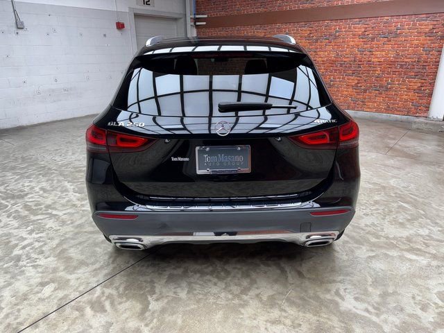 Certified 2022 Mercedes-Benz GLA 250 4MATIC image 4