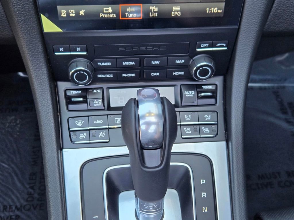 Used 2025 Porsche 718 Boxster image 22