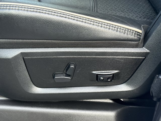 Used 2024 RAM 2500 Laramie AWD/4WD image 17