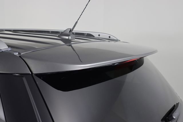 Certified 2018 Ford Explorer XLT w/ Equipment Group 202A image 24