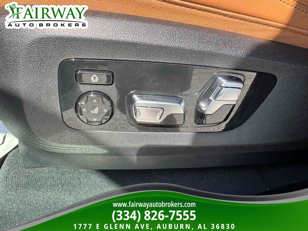 Used 2026 BMW X7 xDrive40i AWD/4WD image 17