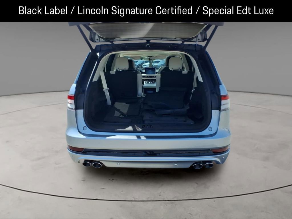 Certified 2024 Lincoln Aviator Black Label image 8