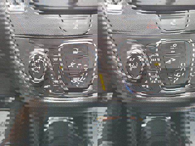 Used 2017 Chevrolet Malibu LT w/ Leather Package image 13