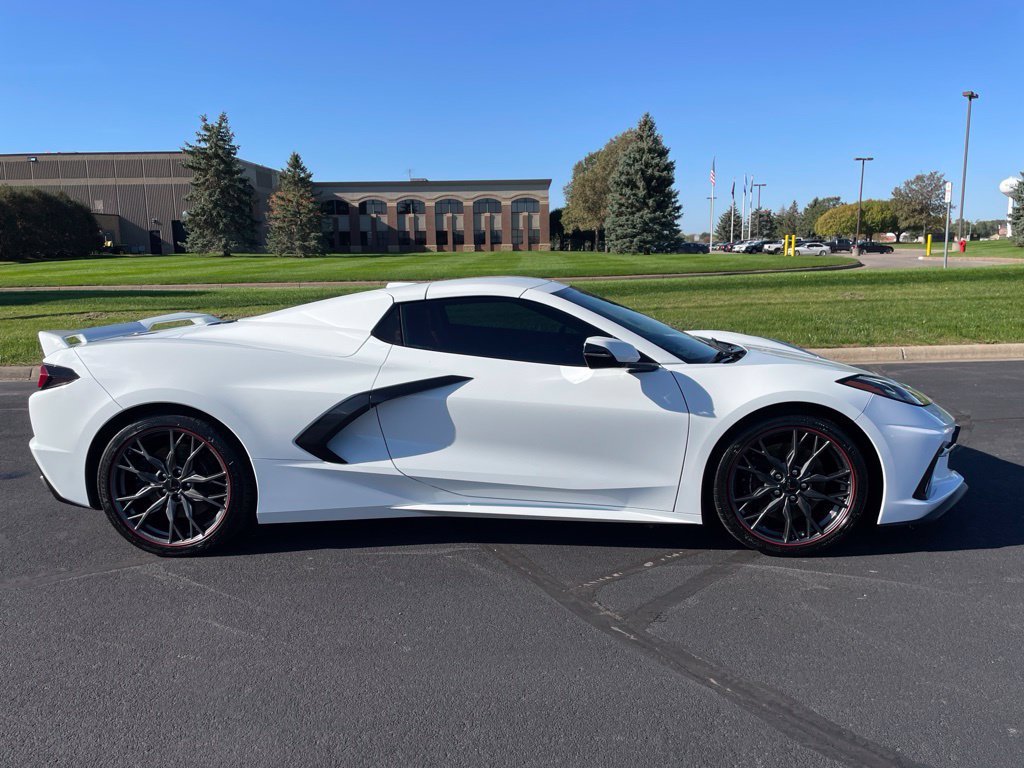 Used 2022 Chevrolet Corvette Stingray Premium Conv w/ Z51 Performance Package RWD image 6