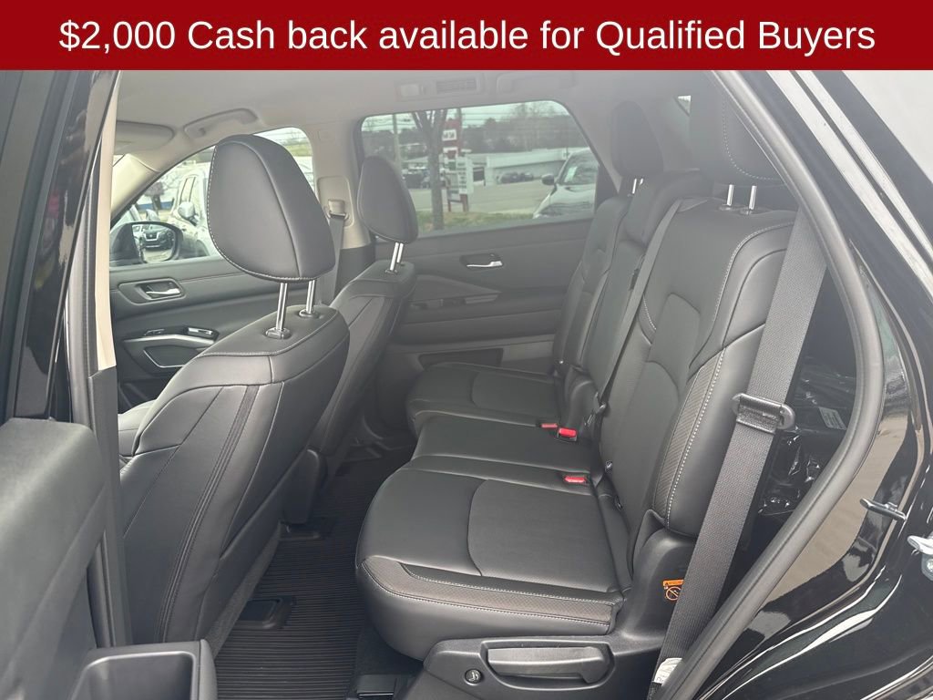 New 2026 Nissan Pathfinder SL image 26