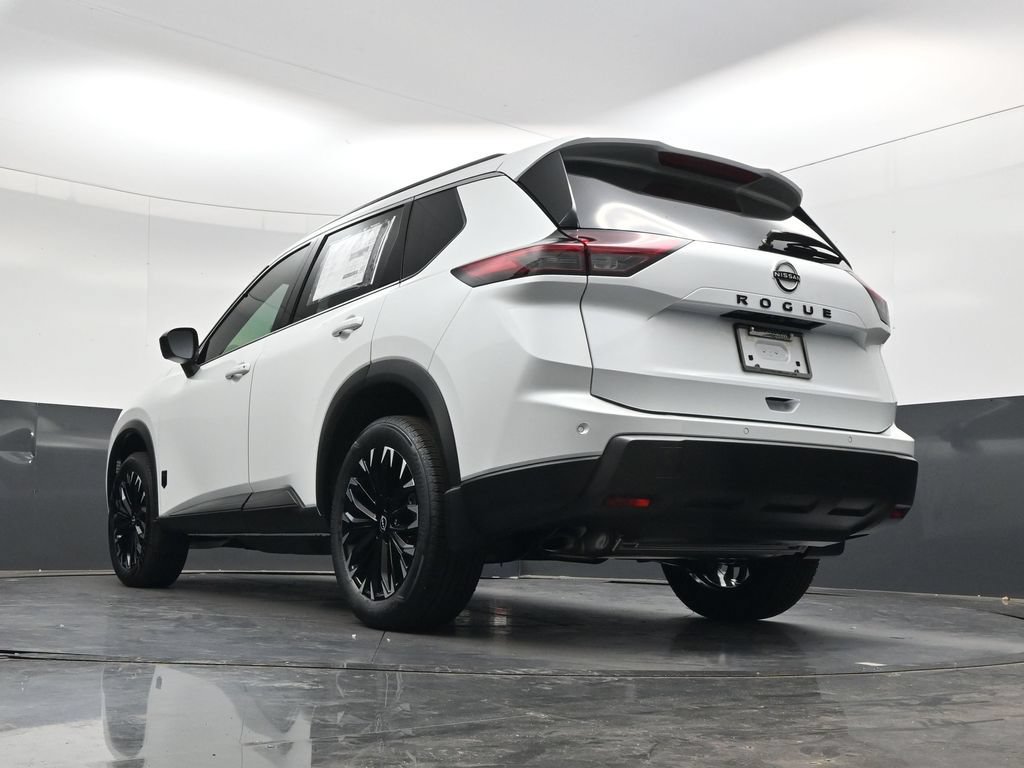 New 2026 Nissan Rogue Dark Armor FWD image 31