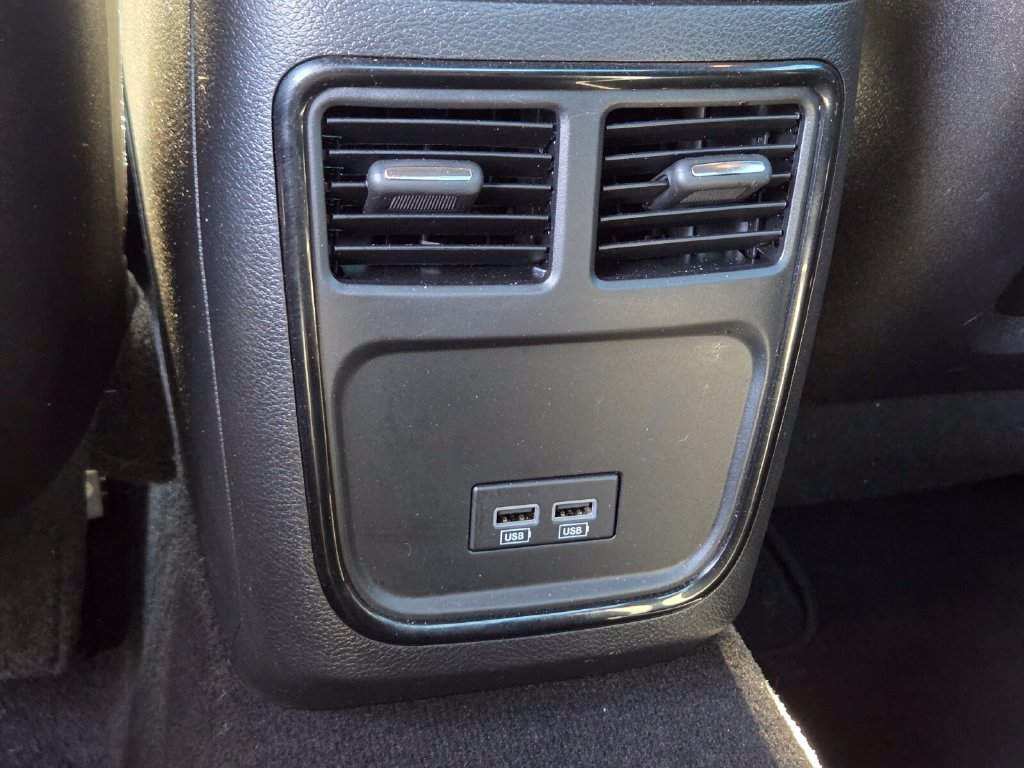 Used 2023 Dodge Charger R/T w/ Plus Group RWD image 16