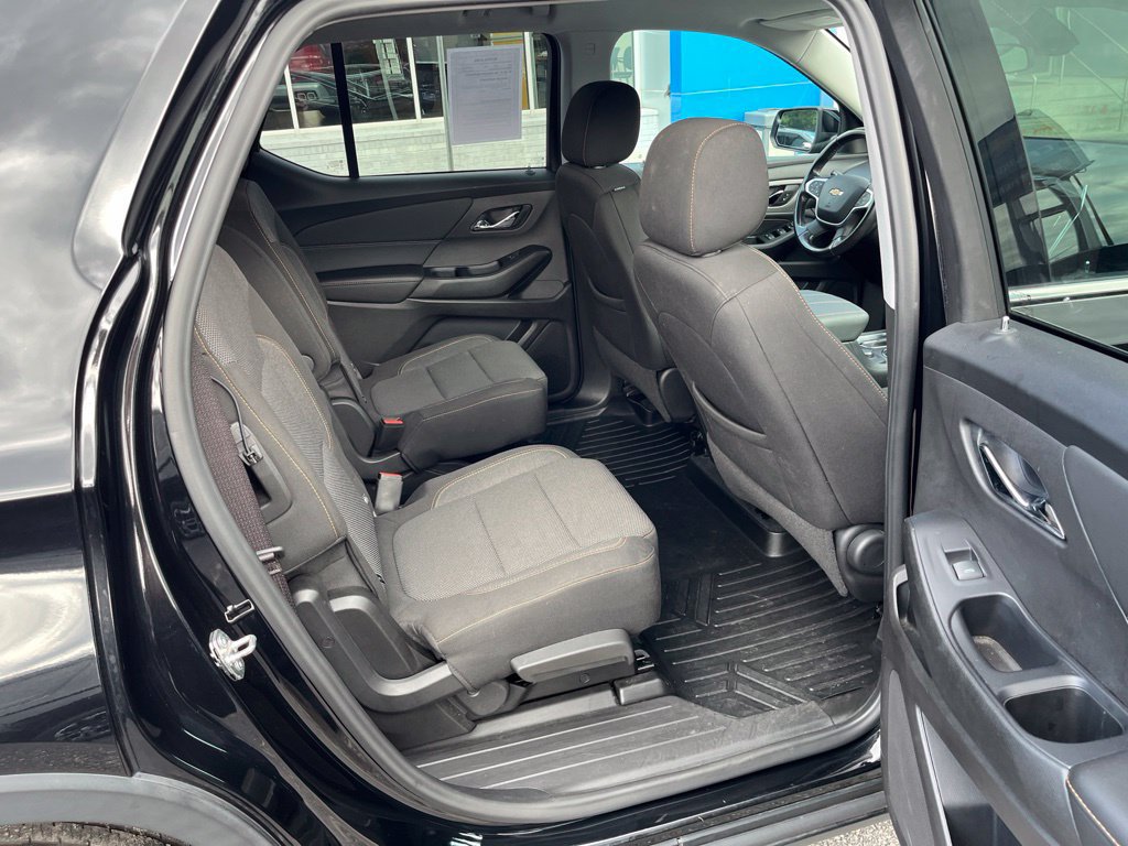 Used 2021 Chevrolet Traverse LT FWD image 52