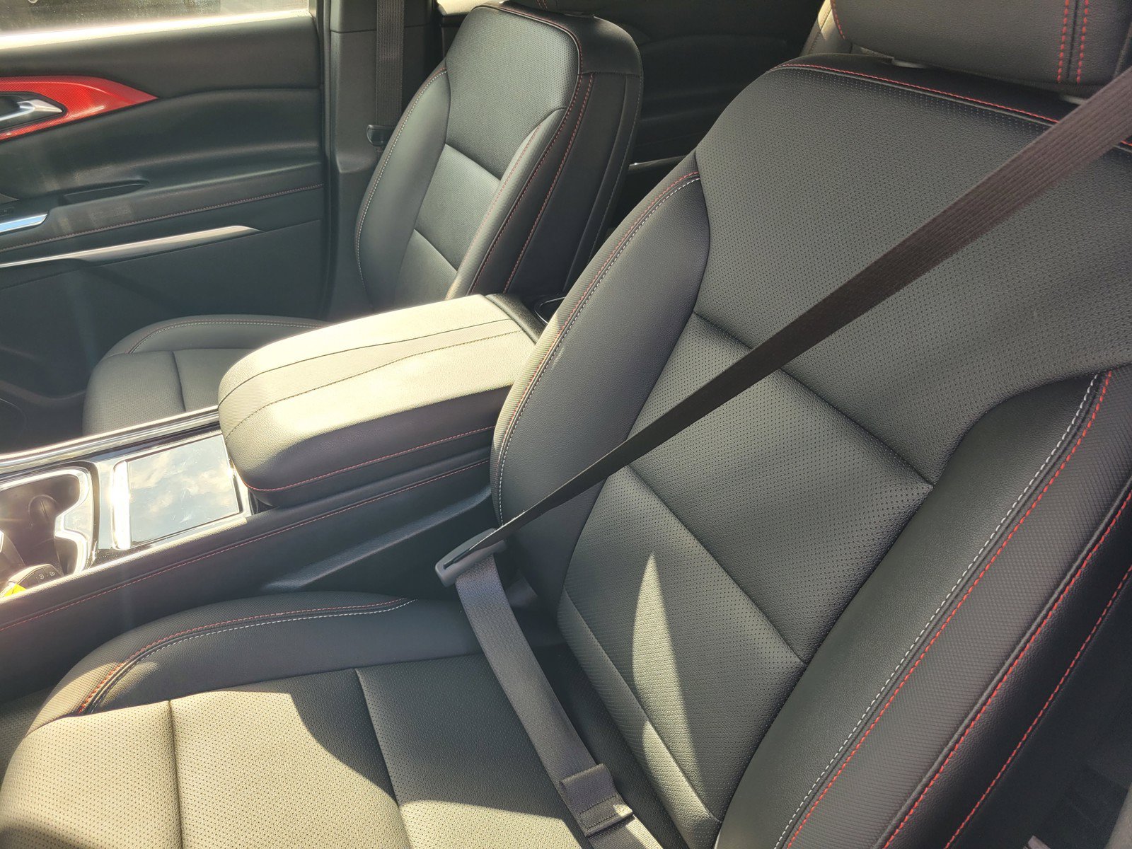 Used 2026 Chevrolet Traverse Z71 w/ Enhanced Driving Package AWD/4WD image 9