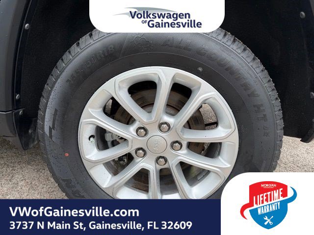 Used 2022 Jeep Grand Cherokee Laredo X RWD image 27