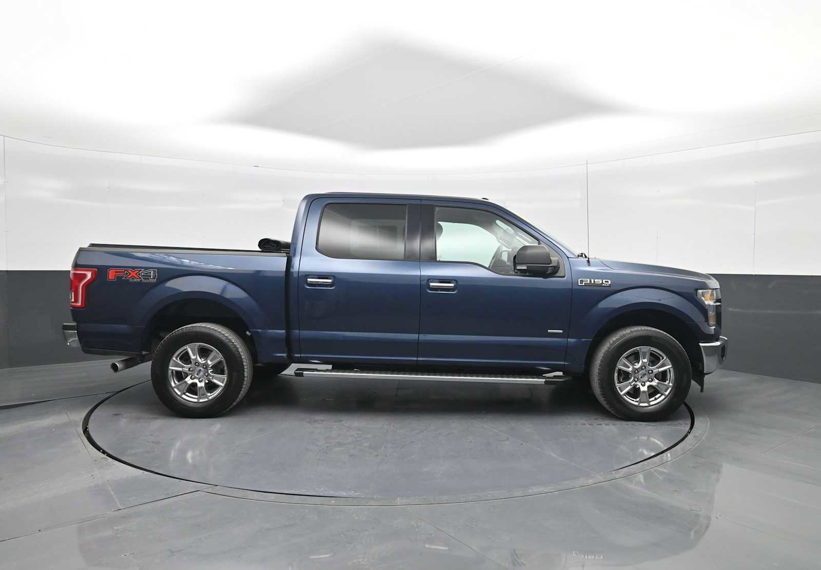 Used 2017 Ford F150 XLT w/ Equipment Group 302A Luxury image 9