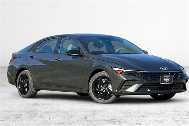 New 2026 Hyundai Elantra Sport video 2