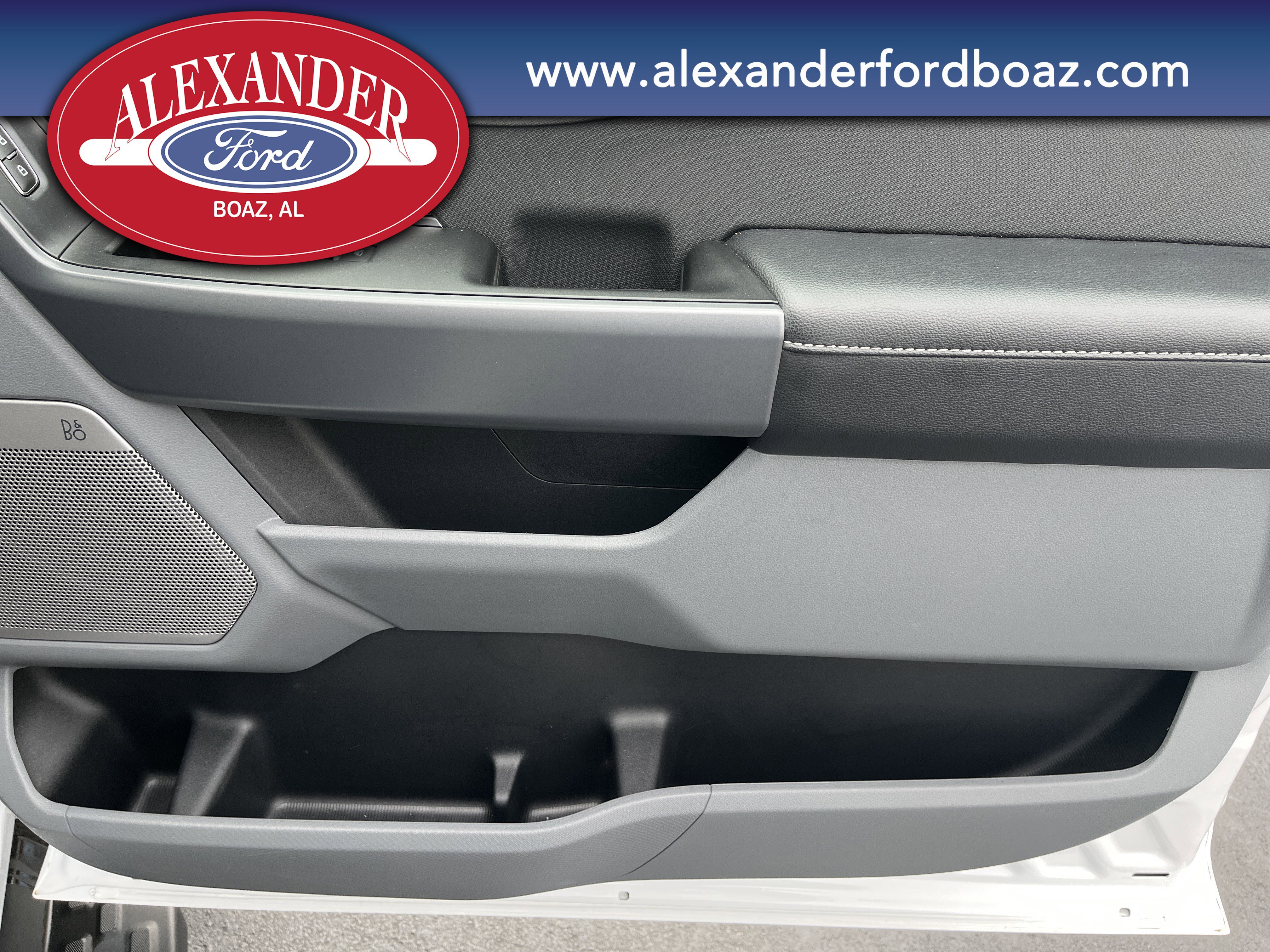 Used 2024 Ford F150 Lightning Flash image 18