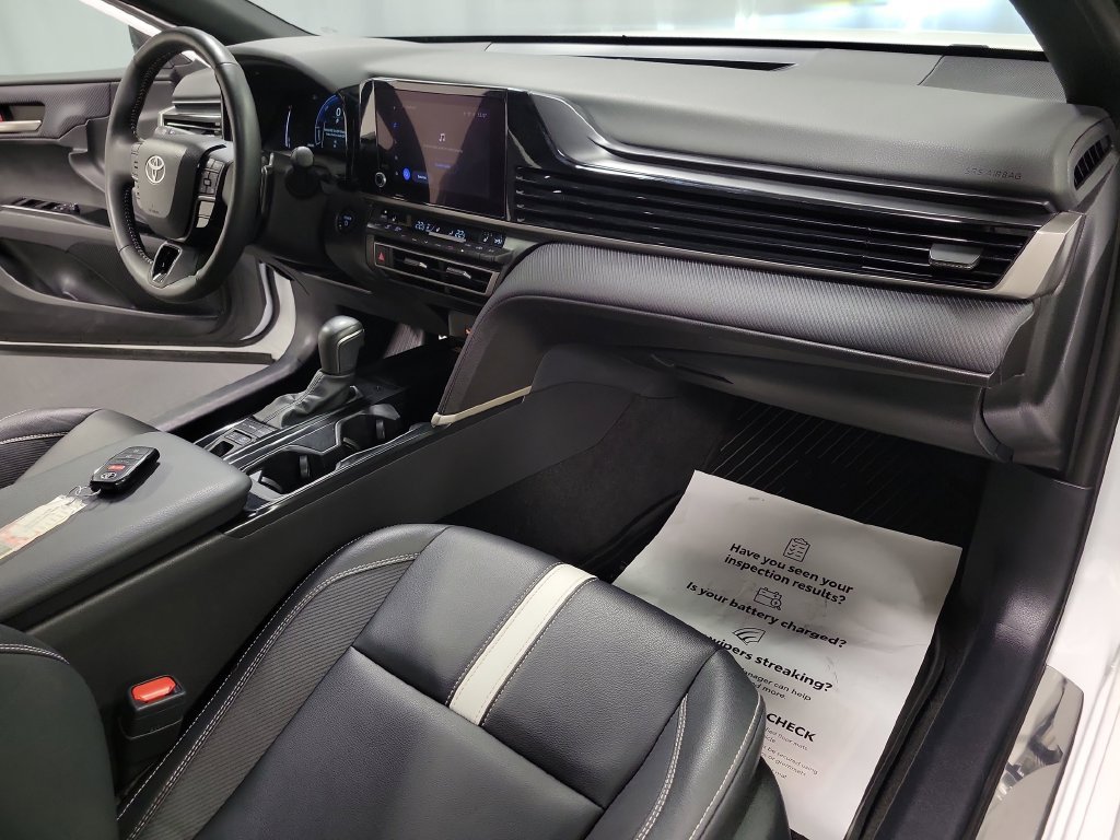 Used 2025 Toyota Camry SE FWD image 34