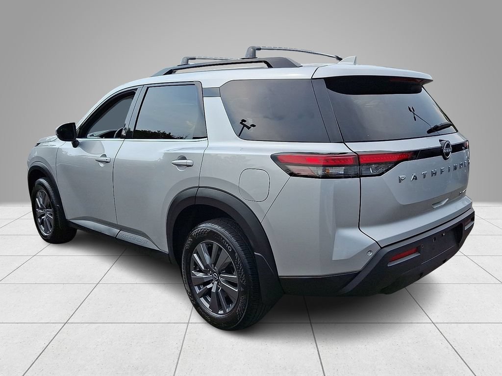 Used 2024 Nissan Pathfinder SV AWD/4WD image 7