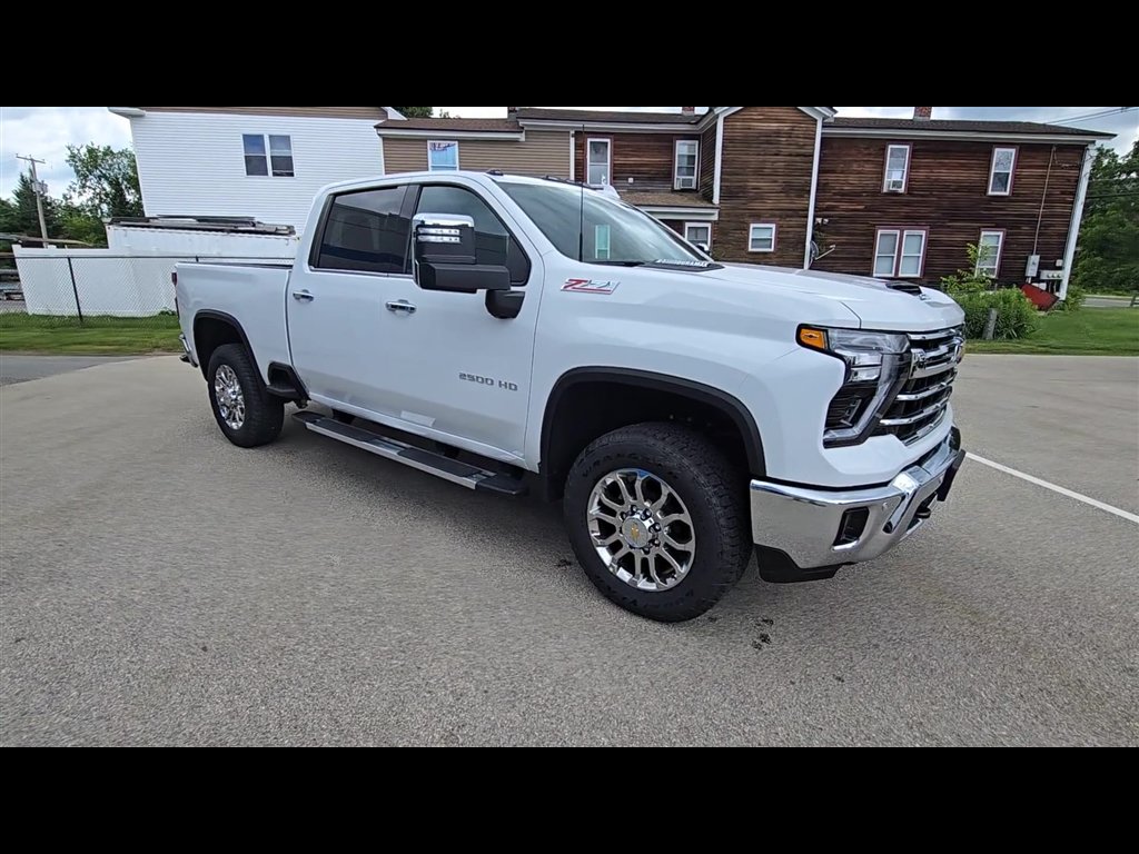 New 2026 Chevrolet Silverado 2500 LTZ w/ LTZ Convenience Package AWD/4WD image 2