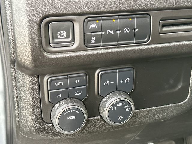 Used 2024 Chevrolet Tahoe LT image 18