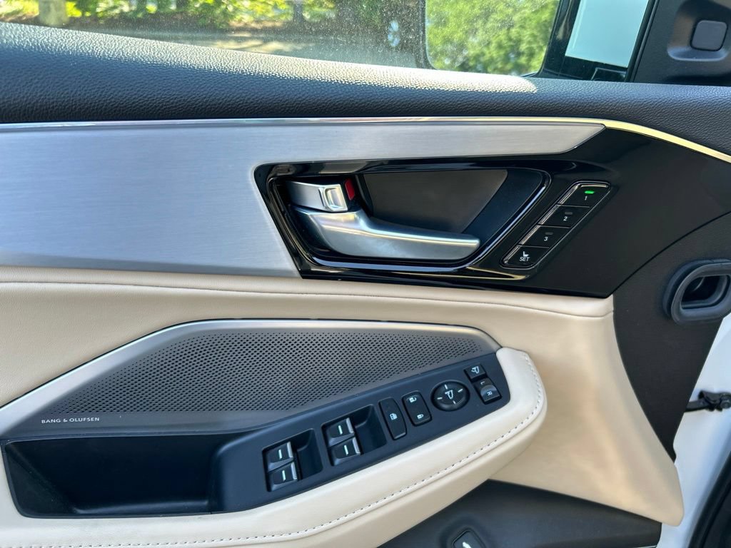 Certified 2026 Acura MDX FWD w/ Technology Package image 12
