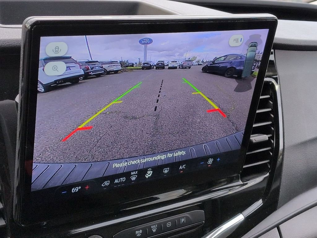 Used 2024 Ford Transit 350 XLT image 19