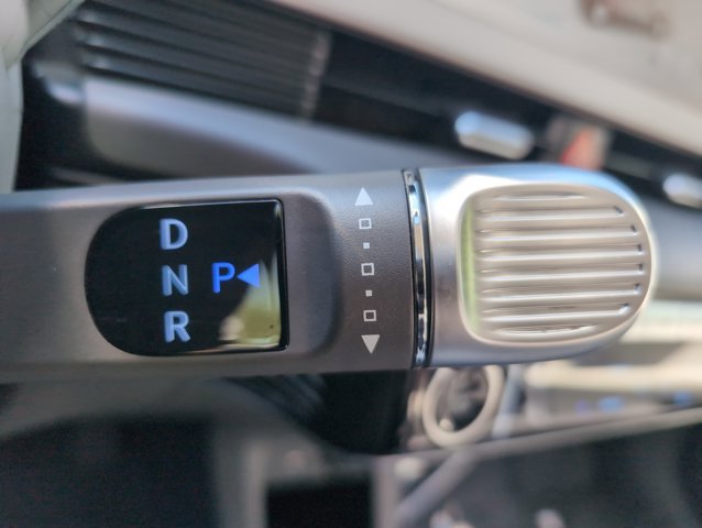 Used 2024 Hyundai Ioniq 5 SEL image 16