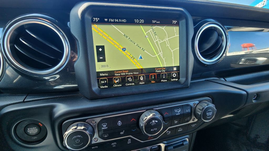 Used 2022 Jeep Wrangler Unlimited Rubicon w/ Trailer Tow Package image 33