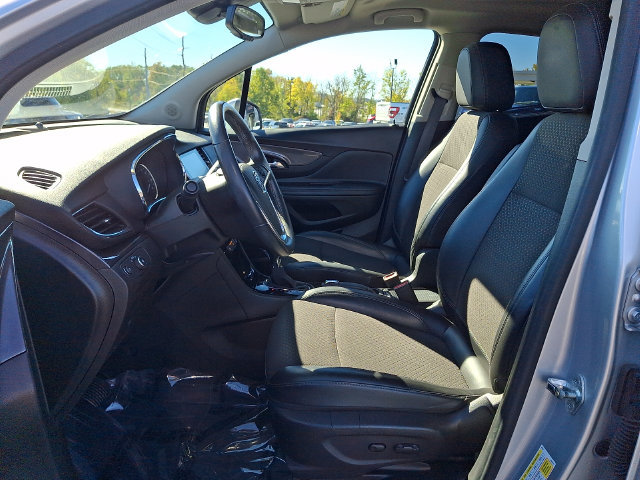 Used 2020 Buick Encore Preferred w/ Safety Package FWD image 13