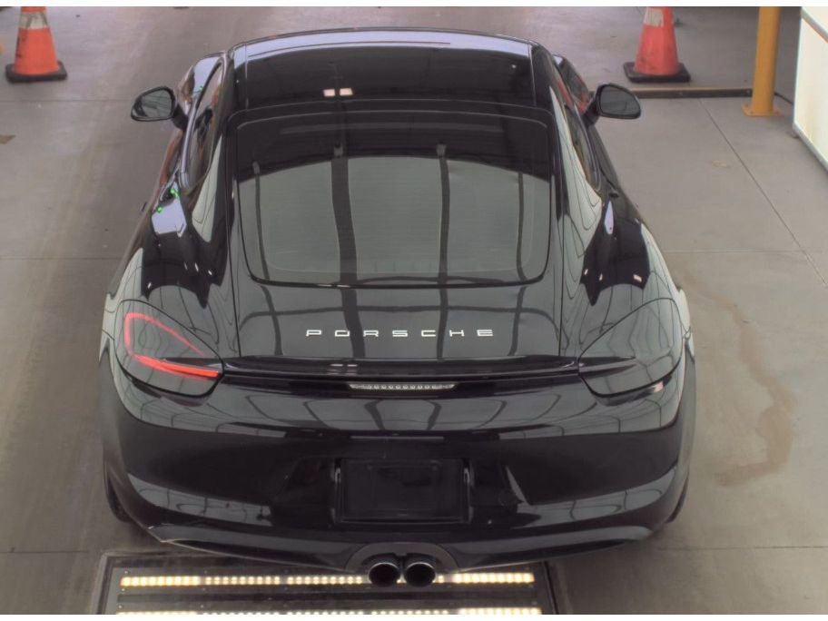 Used 2016 Porsche Cayman w/ Convenience Package image 4