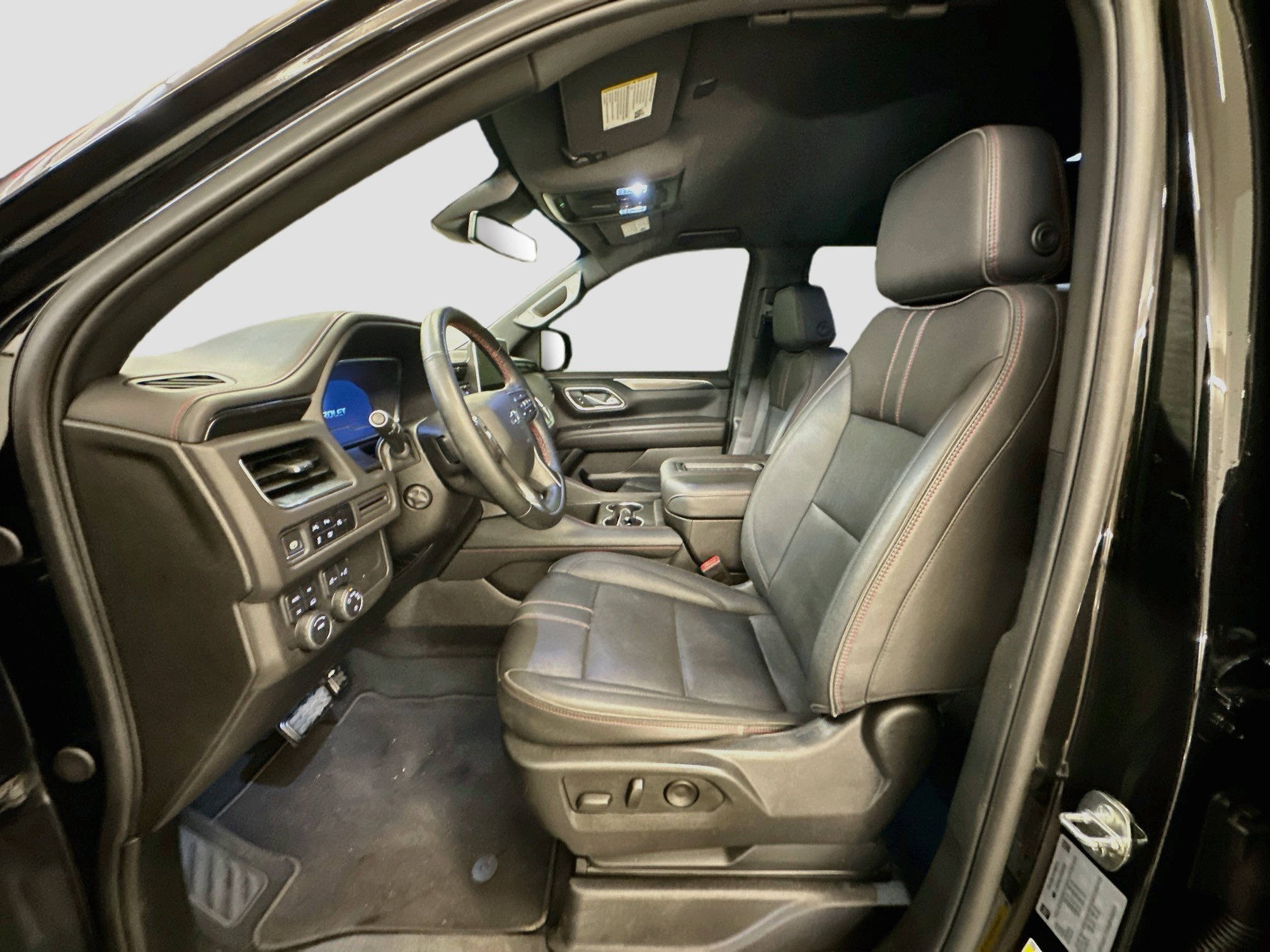 Used 2024 Chevrolet Tahoe RST w/ RST Performance Edition AWD/4WD image 13