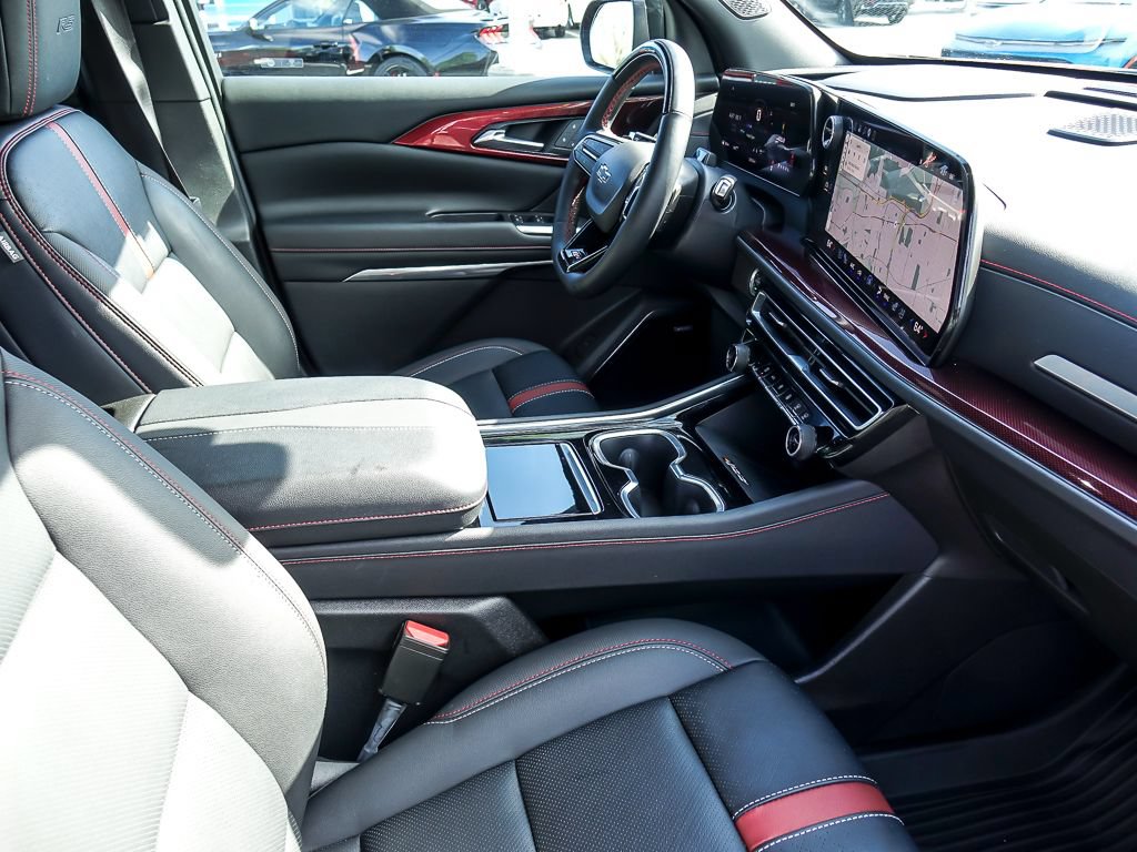 Used 2024 Chevrolet Traverse RS w/ LPO, Floor Liner Package AWD/4WD image 34