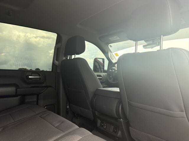 Used 2024 Chevrolet Silverado 2500 Custom w/ Custom Value Package AWD/4WD image 19