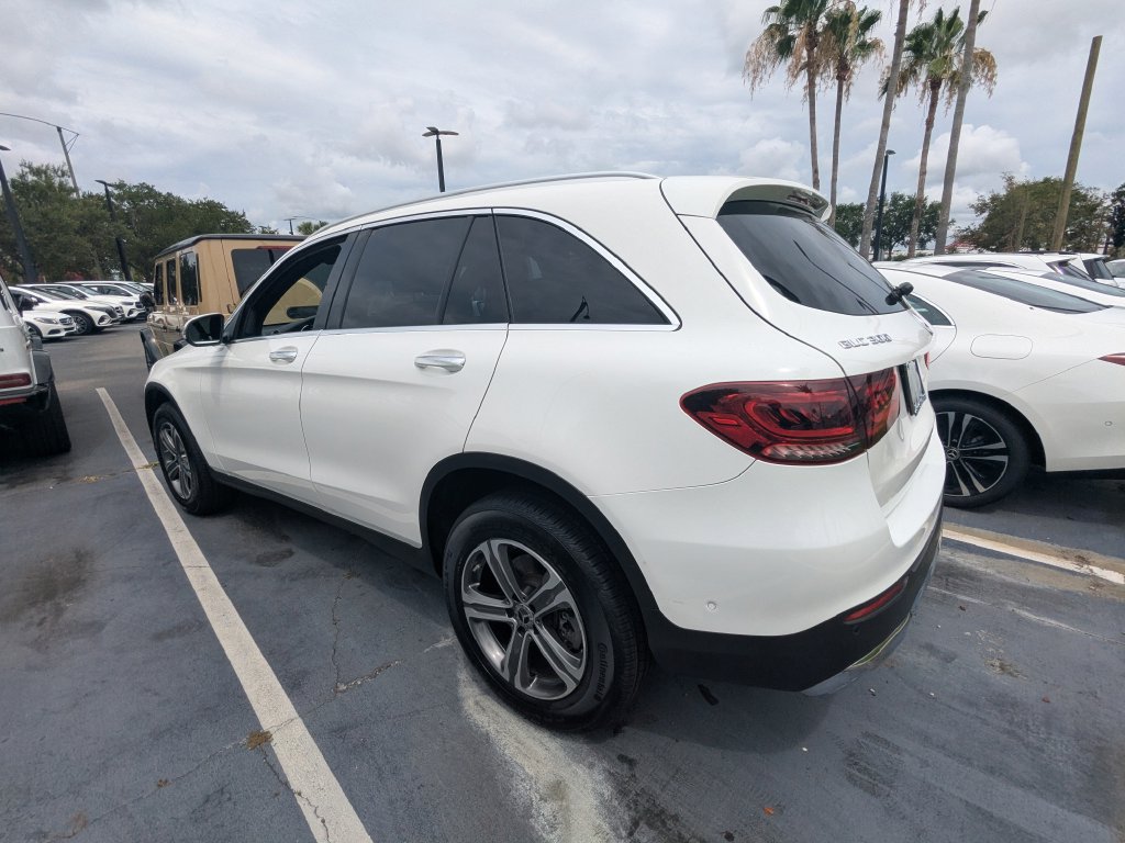 Used 2022 Mercedes-Benz GLC 300 4MATIC w/ Driver Assistance Package image 45