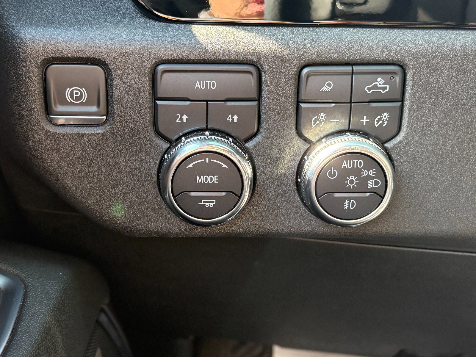 Used 2024 GMC Sierra 1500 SLT w/ SLT Premium Plus Package image 33