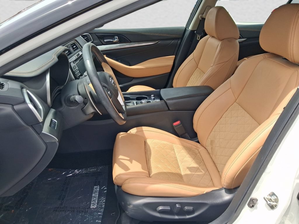 Used 2017 Nissan Maxima SR FWD image 9