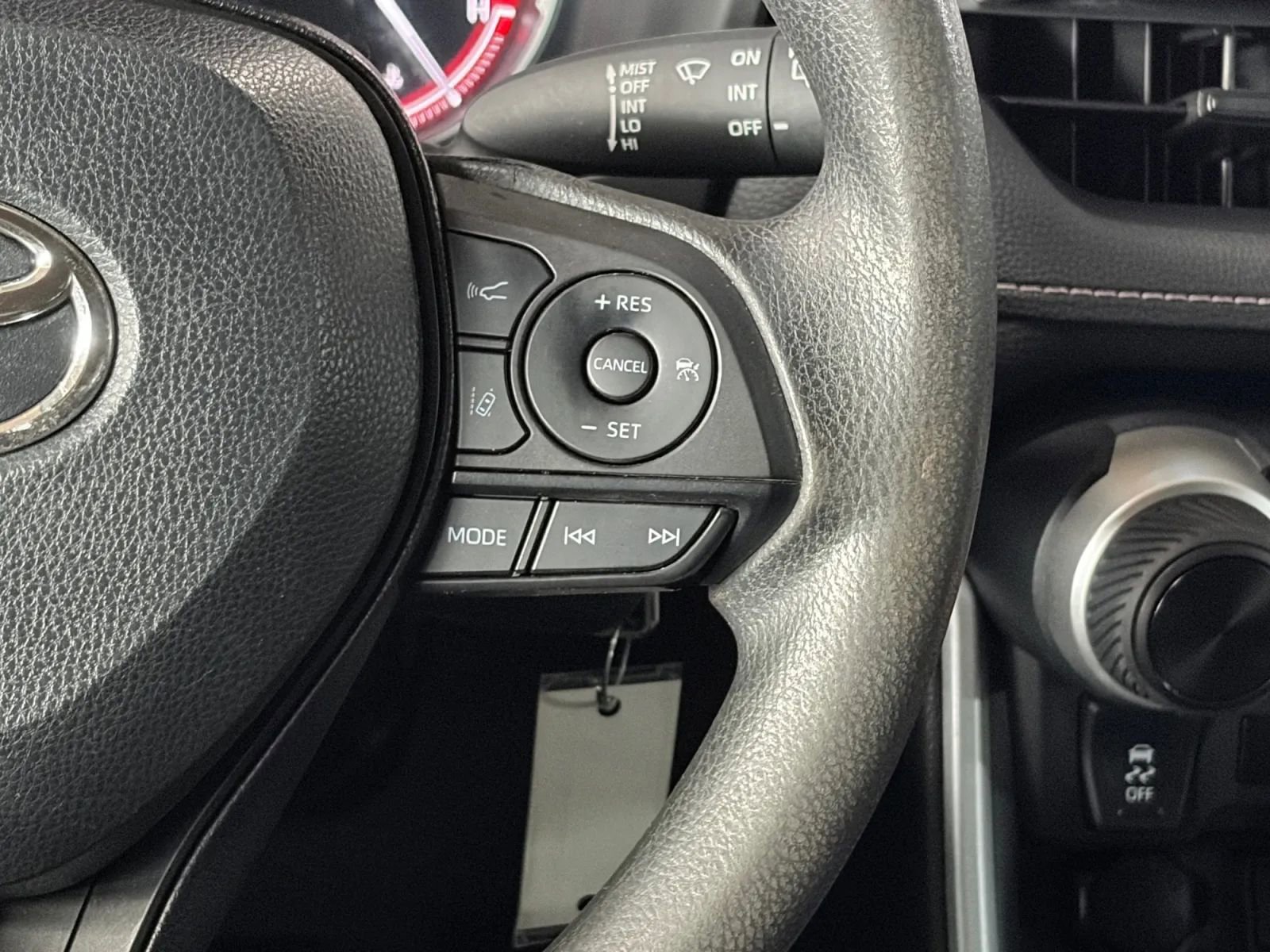 Used 2025 Toyota RAV4 LE image 26